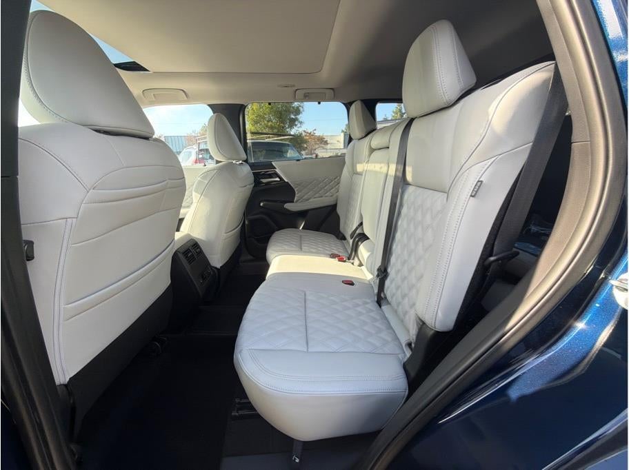 2025 Mitsubishi Outlander PHEV SEL