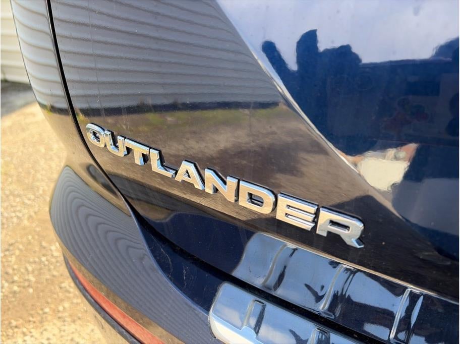 2025 Mitsubishi Outlander PHEV SEL