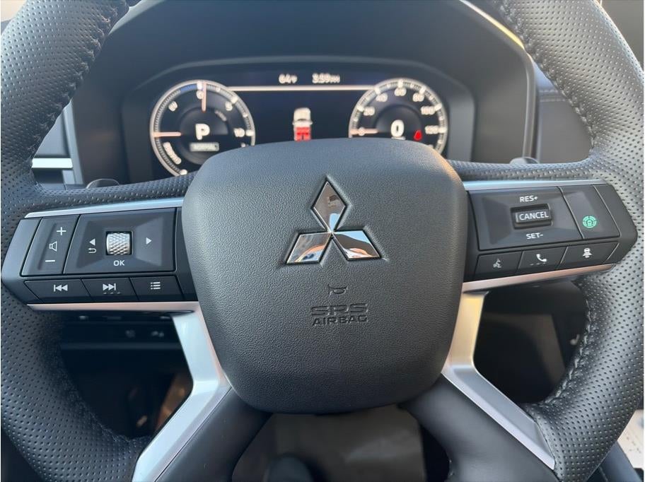 2025 Mitsubishi Outlander PHEV SEL