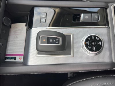 2025 Mitsubishi Outlander PHEV SEL