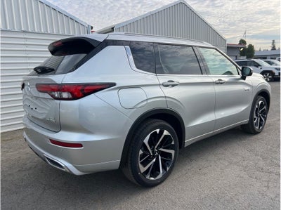 2025 Mitsubishi Outlander PHEV SEL