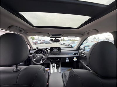 2025 Mitsubishi Outlander PHEV SEL