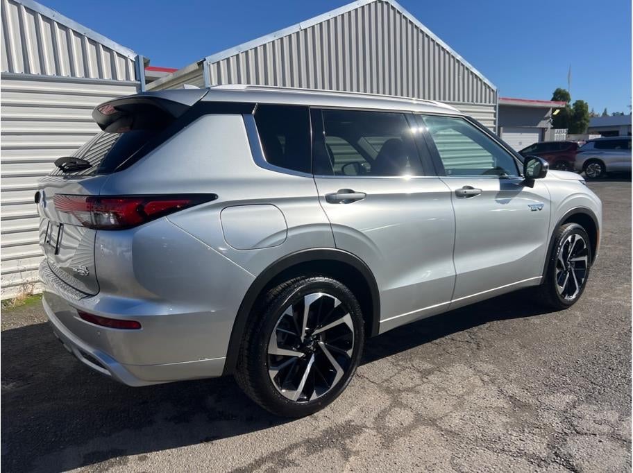 2025 Mitsubishi Outlander PHEV SEL