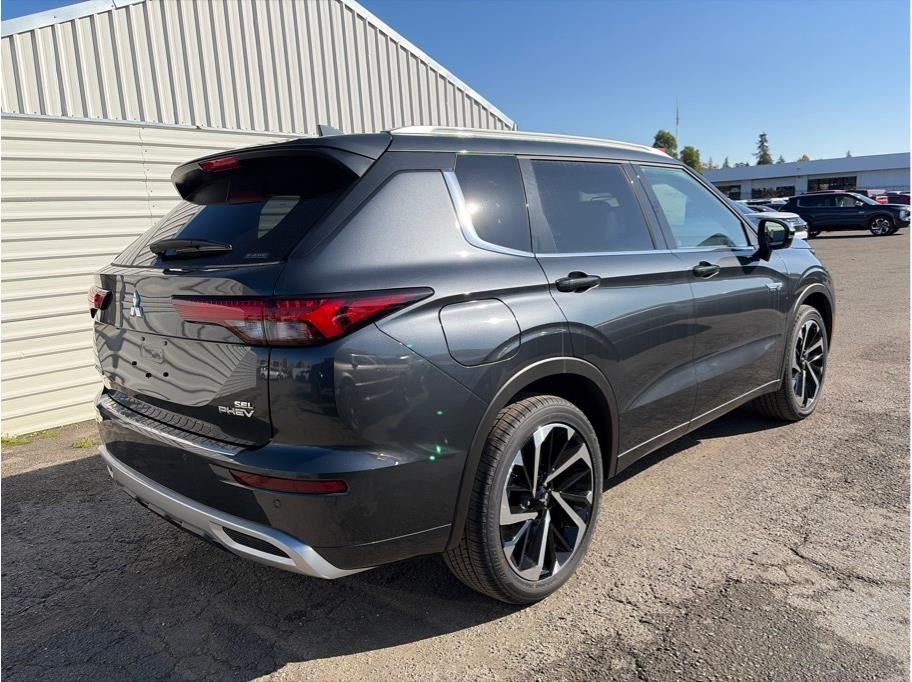 2025 Mitsubishi Outlander PHEV SEL