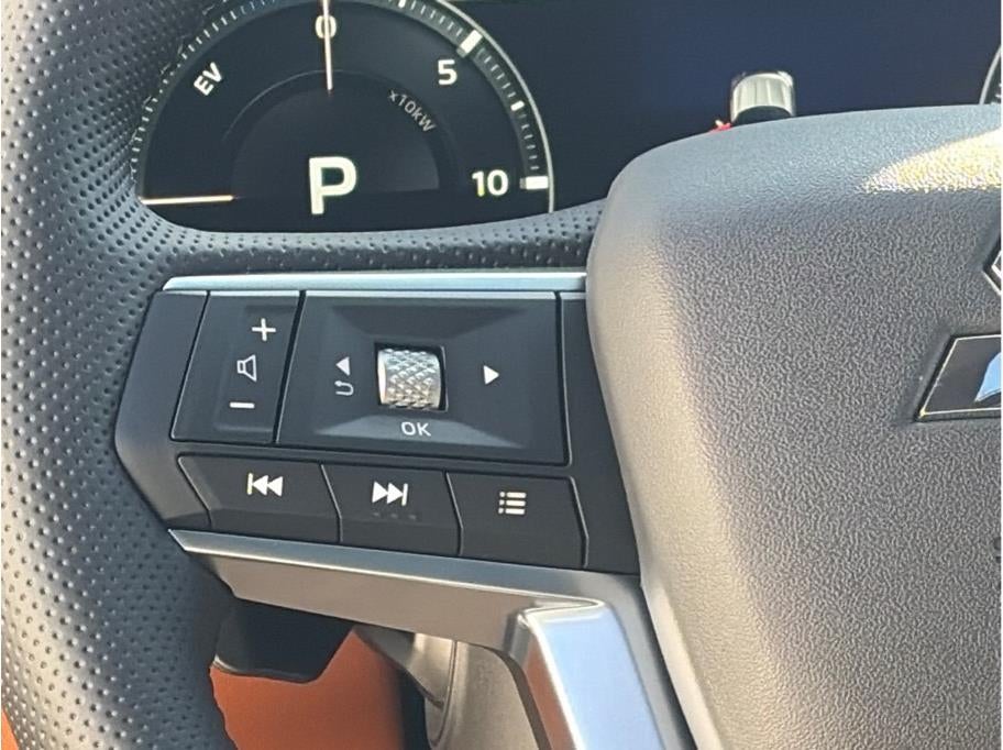 2025 Mitsubishi Outlander PHEV SEL Premium Package