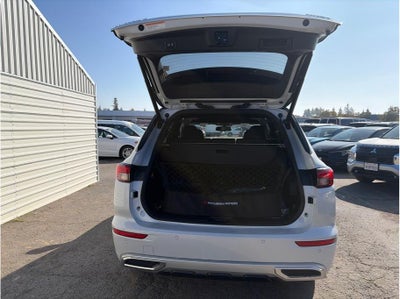 2025 Mitsubishi Outlander PHEV SEL Premium Package
