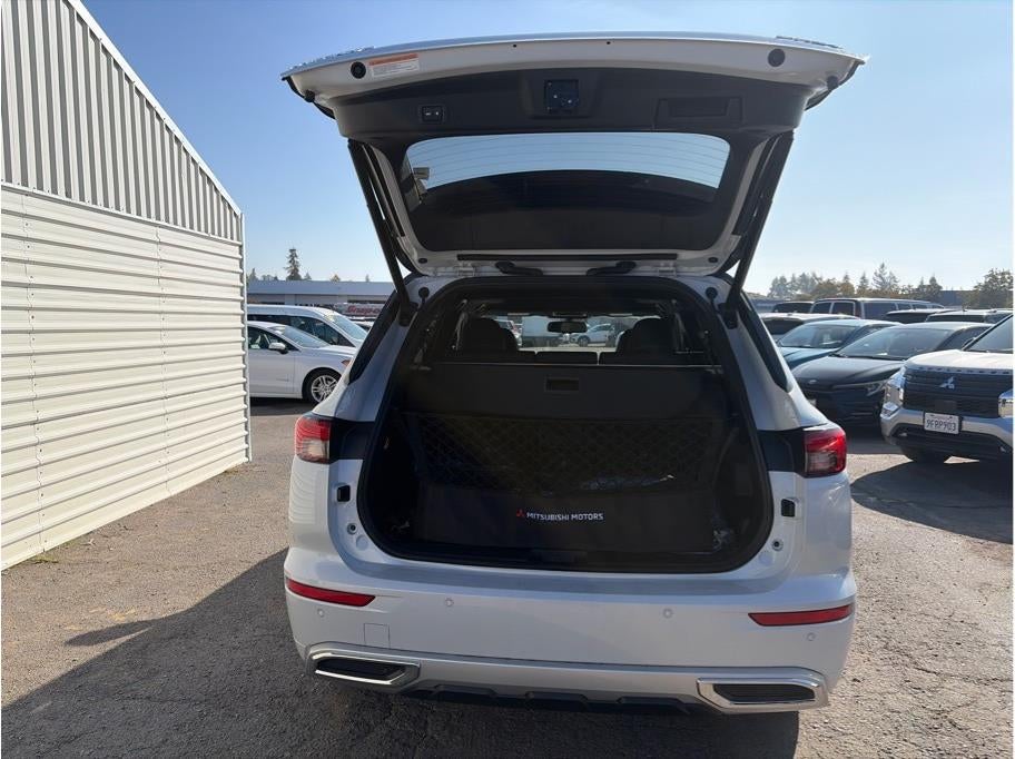 2025 Mitsubishi Outlander PHEV SEL Premium Package