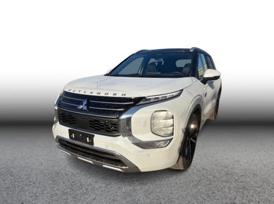 2025 Mitsubishi Outlander PHEV SEL Premium Package