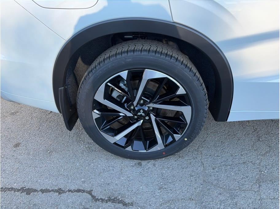 2025 Mitsubishi Outlander PHEV SEL