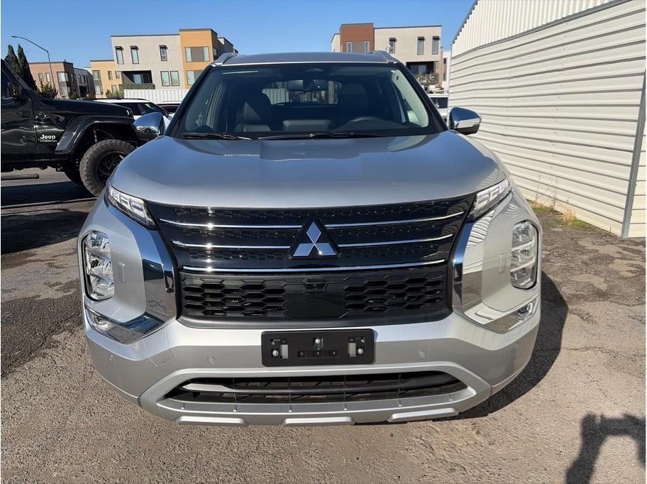 2025 Mitsubishi Outlander PHEV SEL