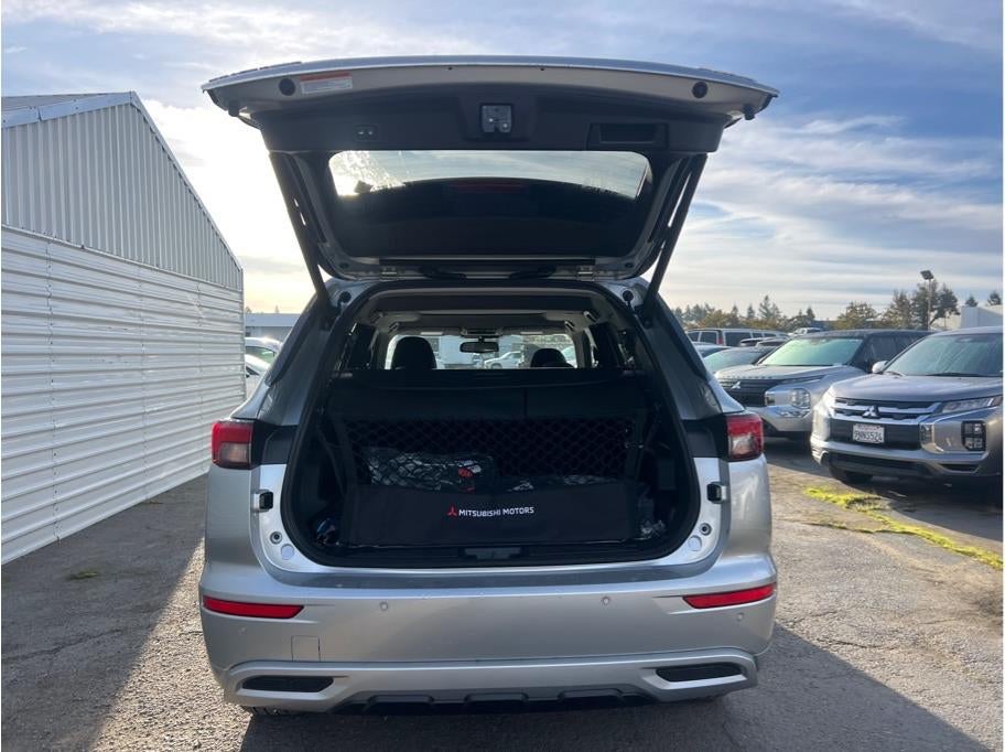 2025 Mitsubishi Outlander PHEV SEL