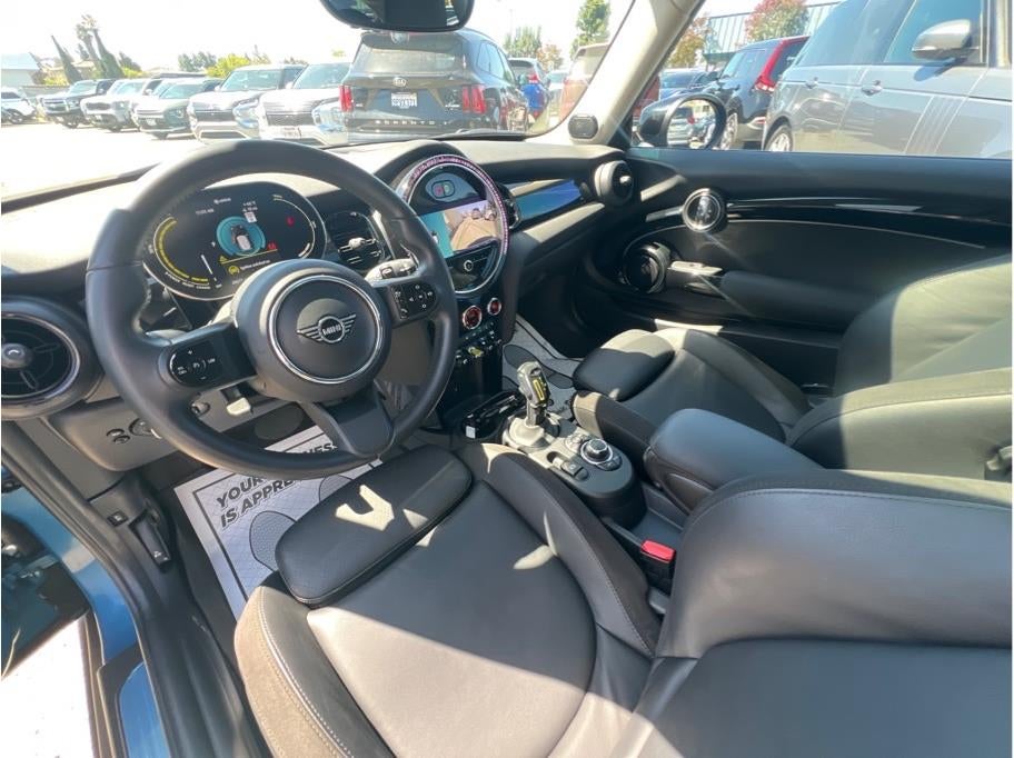 2023 MINI Hardtop 2 Door Cooper SE Hatchback 2D