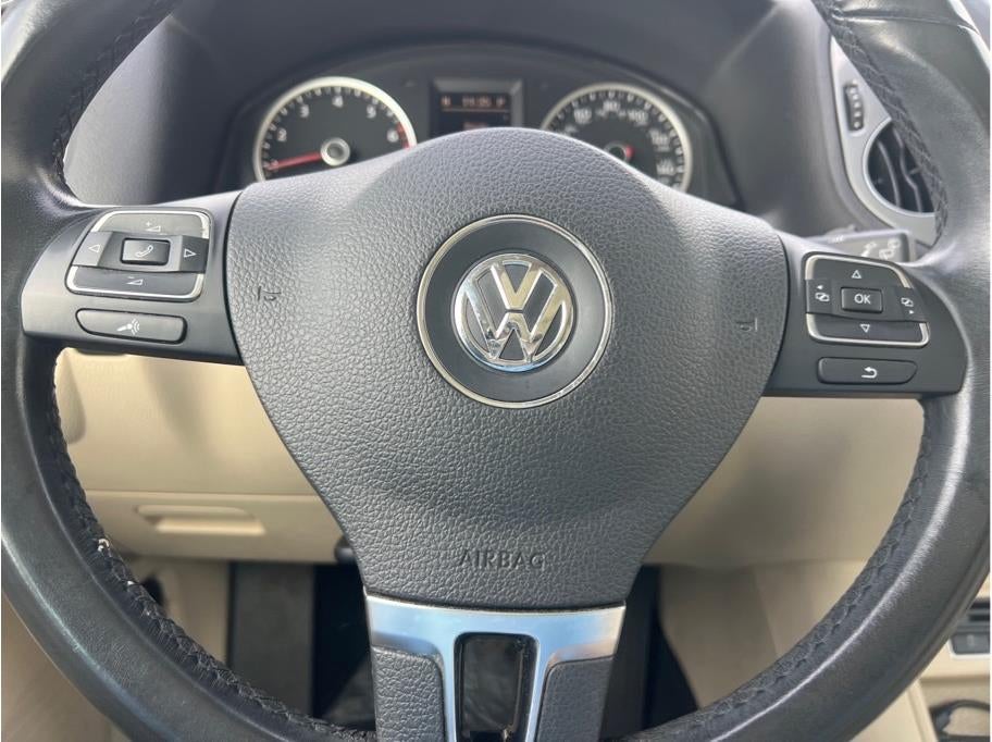 2015 Volkswagen Tiguan 2.0T SEL Sport Utility 4D