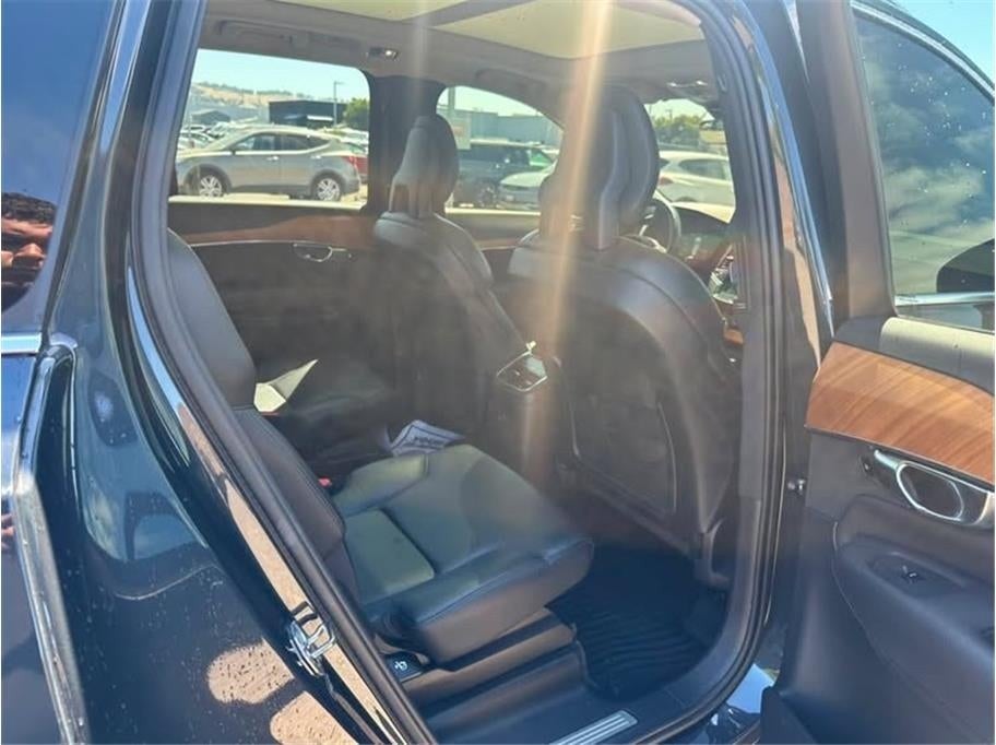 2021 Volvo XC90 T8 Inscription Expression Recharge Plug-In Hybrid Sport Util