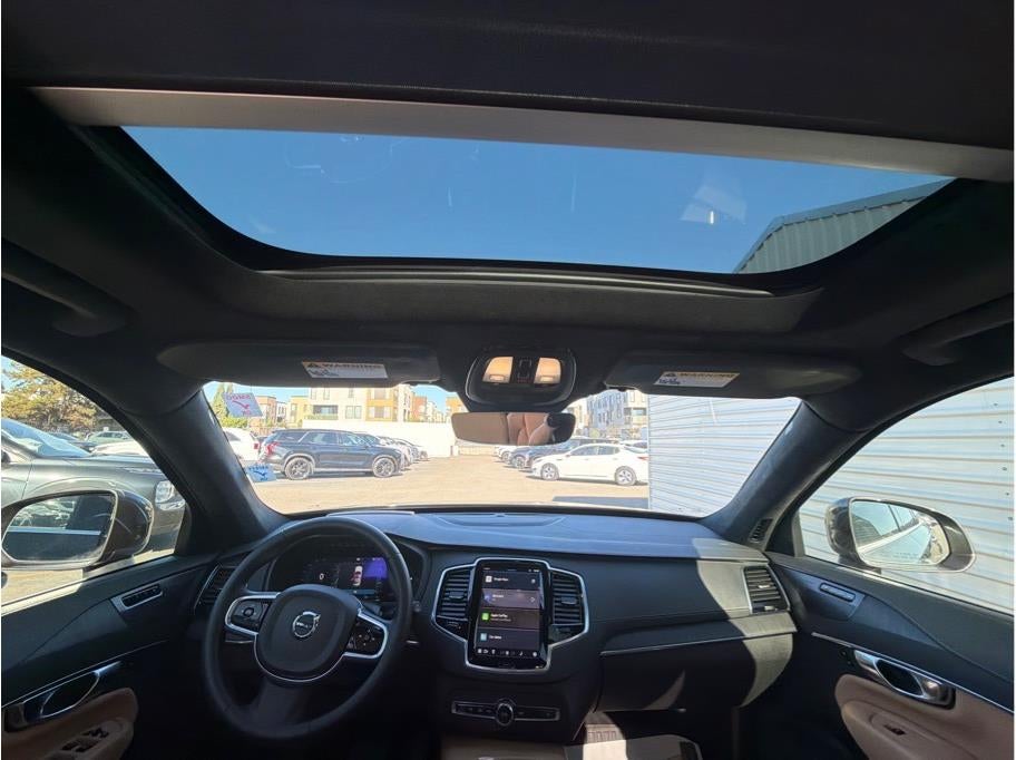 2023 Volvo XC90 T8 Recharge Ultimate Bright Theme Plug-In Hybrid Sport Utility 4D