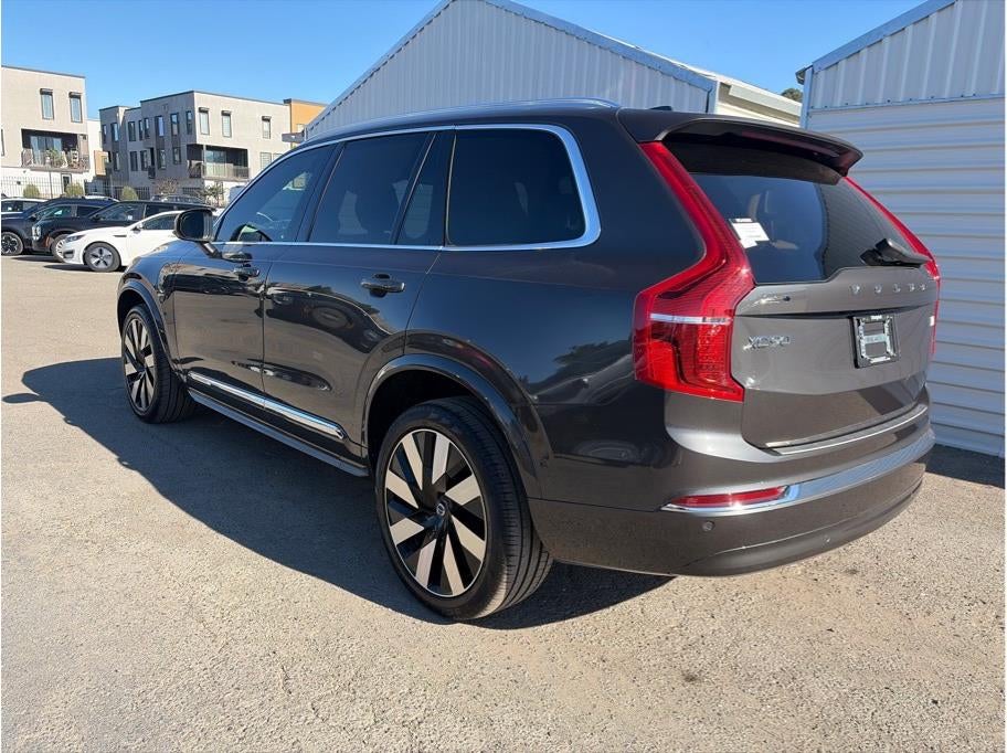 2023 Volvo XC90 T8 Recharge Ultimate Bright Theme Plug-In Hybrid Sport Utility 4D
