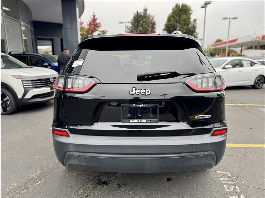 2019 Jeep Cherokee Latitude Sport Utility 4D