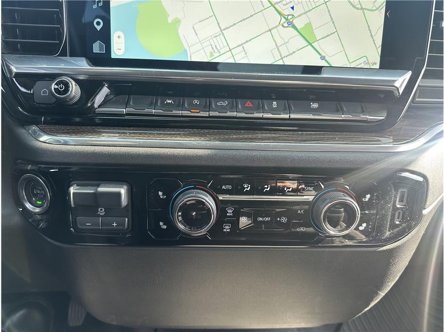 2025 Chevrolet Silverado 1500 Crew Cab LT Pickup 4D 5 3/4 ft
