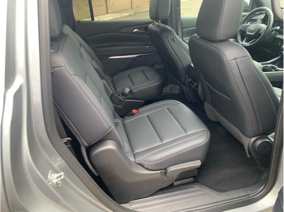 2025 Chevrolet Traverse LT Sport Utility 4D