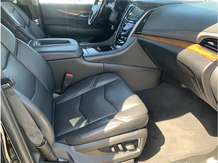 2018 Cadillac Escalade Luxury Sport Utility 4D