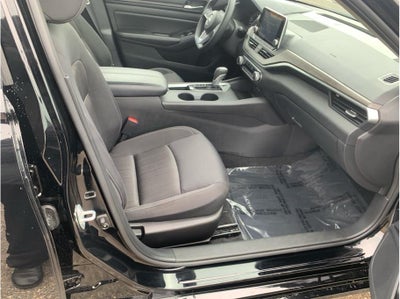 2025 Nissan Altima 2.5 SV Sedan 4D