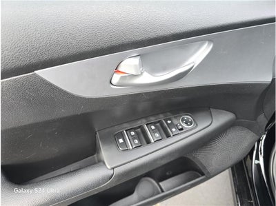 2023 Kia Forte LXS Sedan 4D
