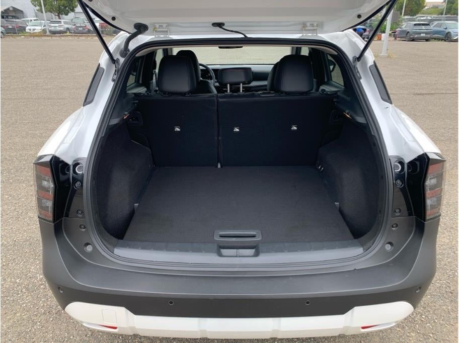 2025 Nissan Kicks SR Sport Utility 4D