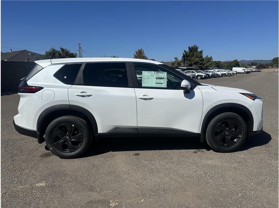 2026 Nissan Rogue SV Sport Utility 4D