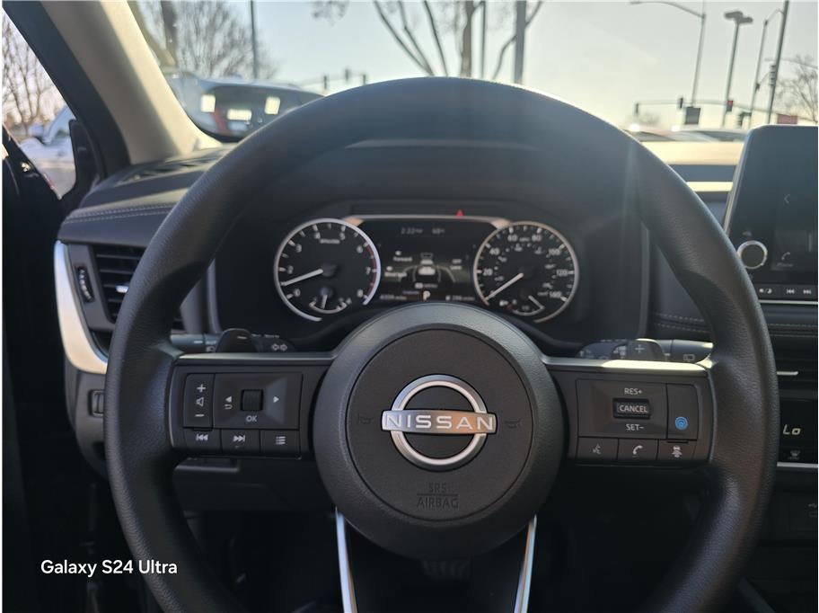 2024 Nissan Rogue SV Sport Utility 4D