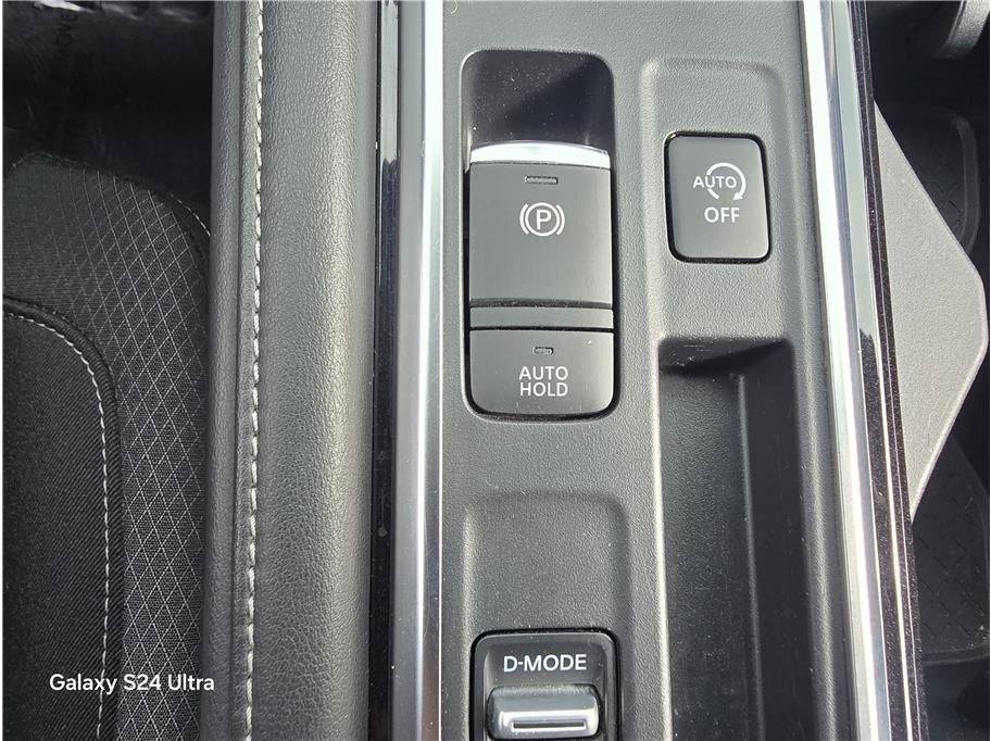 2022 Nissan Pathfinder SV Sport Utility 4D