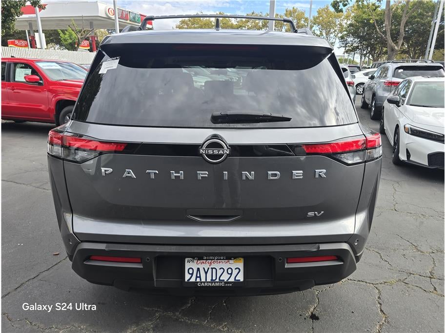 2022 Nissan Pathfinder SV Sport Utility 4D