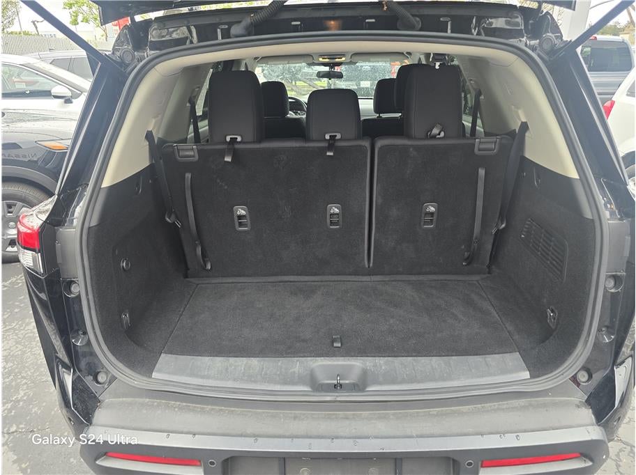 2022 Nissan Pathfinder SV Sport Utility 4D