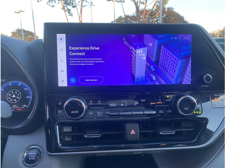 2023 Toyota Highlander Platinum Sport Utility 4D