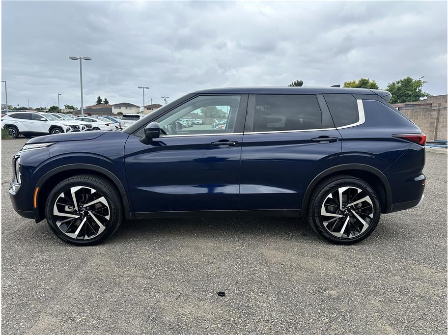 2024 Mitsubishi Outlander SE Sport Utility 4D