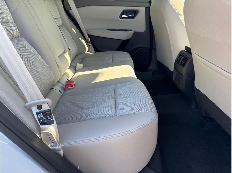 2025 Nissan Rogue SV Sport Utility 4D