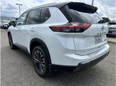2025 Nissan Rogue SL Sport Utility 4D