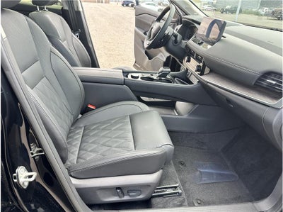 2025 Nissan Rogue Platinum Sport Utility 4D