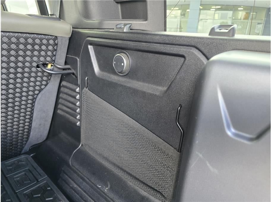 2022 Land Rover Defender 110 S Sport Utility 4D