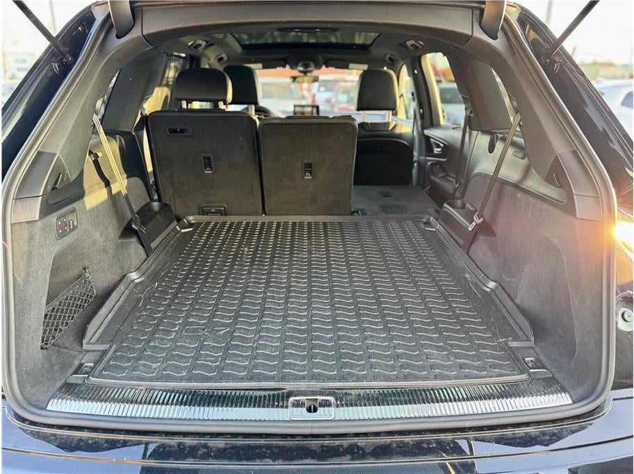 2018 Audi Q7 3.0T Premium Plus Sport Utility 4D