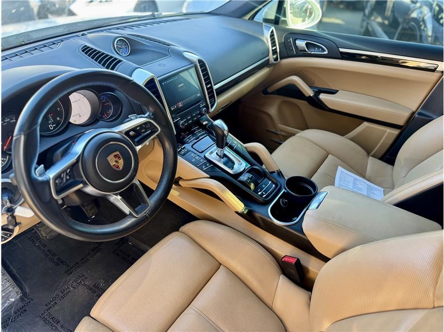 2018 Porsche Cayenne Sport Utility 4D