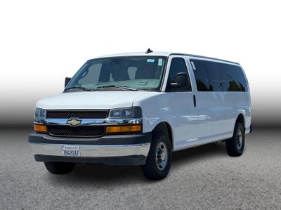 2024 Chevrolet Express 3500 Passenger LT Extended Van 3D