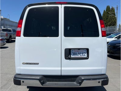 2024 Chevrolet Express 3500 Passenger LT Extended Van 3D
