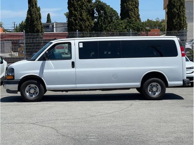 2024 Chevrolet Express 3500 Passenger LT Extended Van 3D