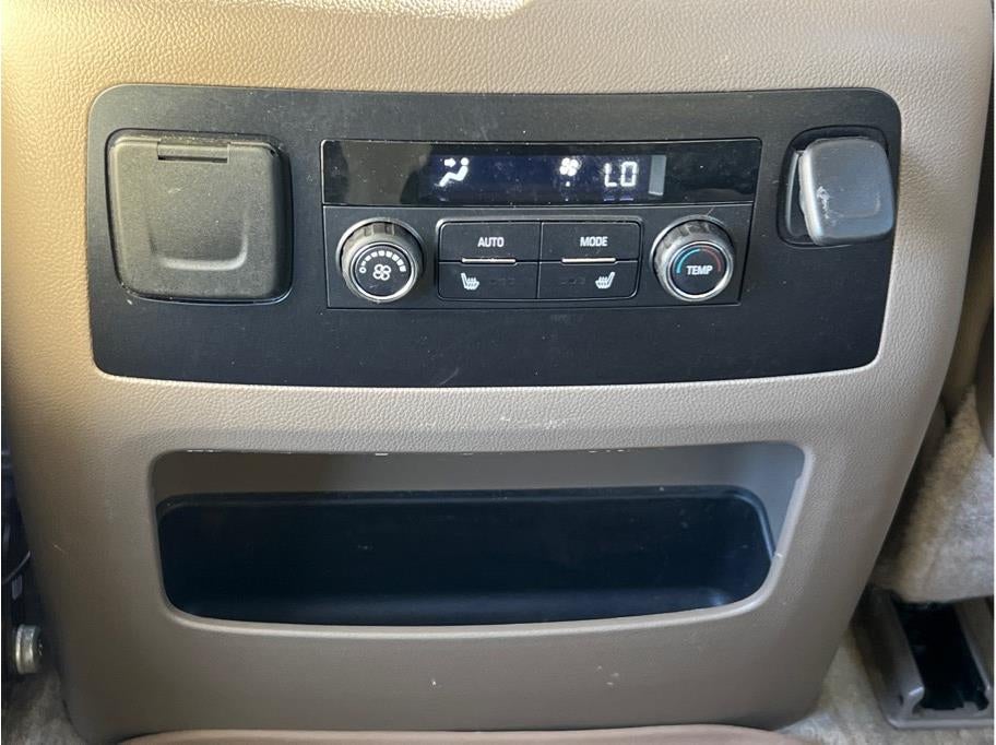 2015 Chevrolet Suburban LT Sport Utility 4D