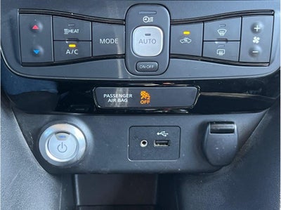 2018 Nissan LEAF SV Hatchback 4D