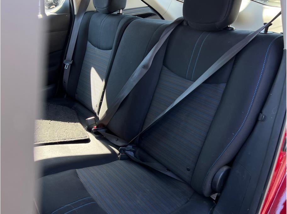 2018 Nissan LEAF SV Hatchback 4D