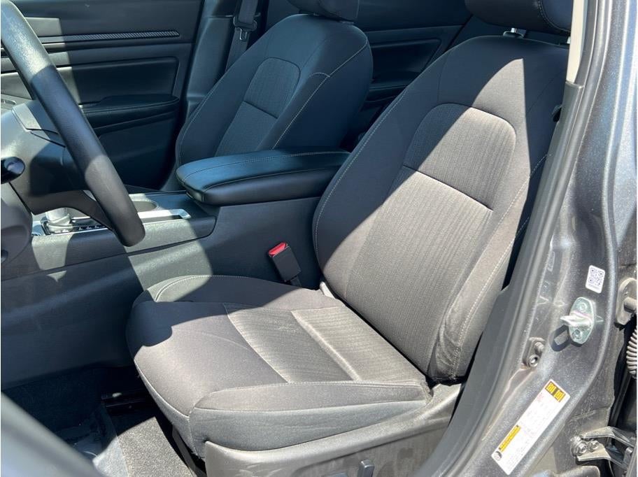 2025 Nissan Altima 2.5 SV Sedan 4D