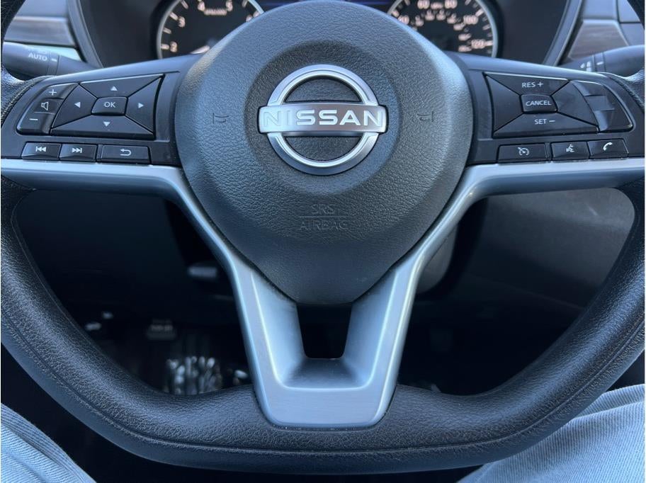 2025 Nissan Altima 2.5 SV Sedan 4D