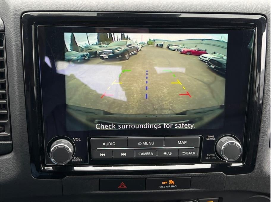 2023 Nissan Frontier Crew Cab PRO-4X Pickup 4D 5 ft