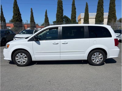 2017 Dodge Grand Caravan Passenger SE Minivan 4D